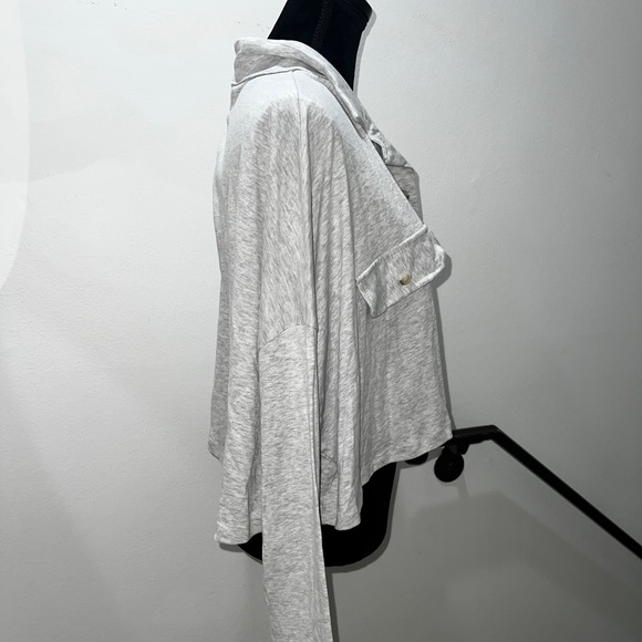 Bucket List Typically Basic Oversized Crop Shacket in Heather Grey - Picture 9 of 13